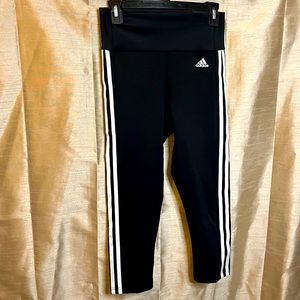 NWT Adidas 3/4 length Capri High Rise Size Small
